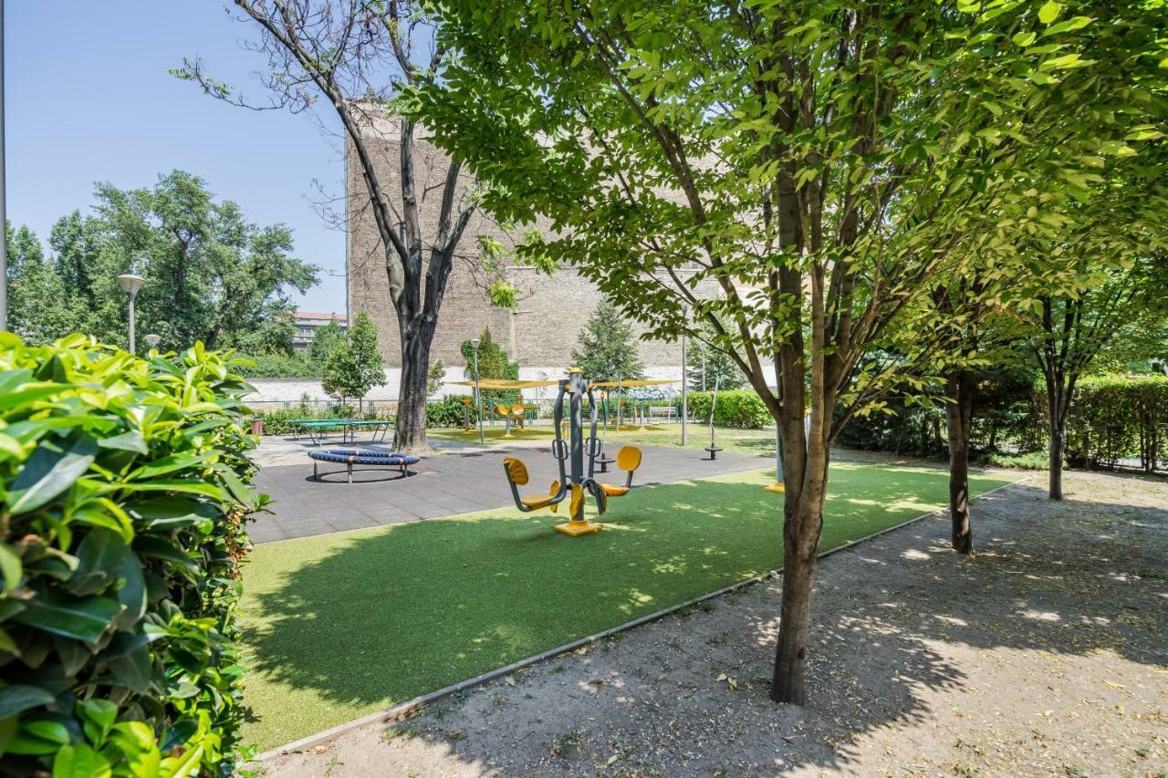 Bpr Color Fusion Home With A/C Budapest Bagian luar foto