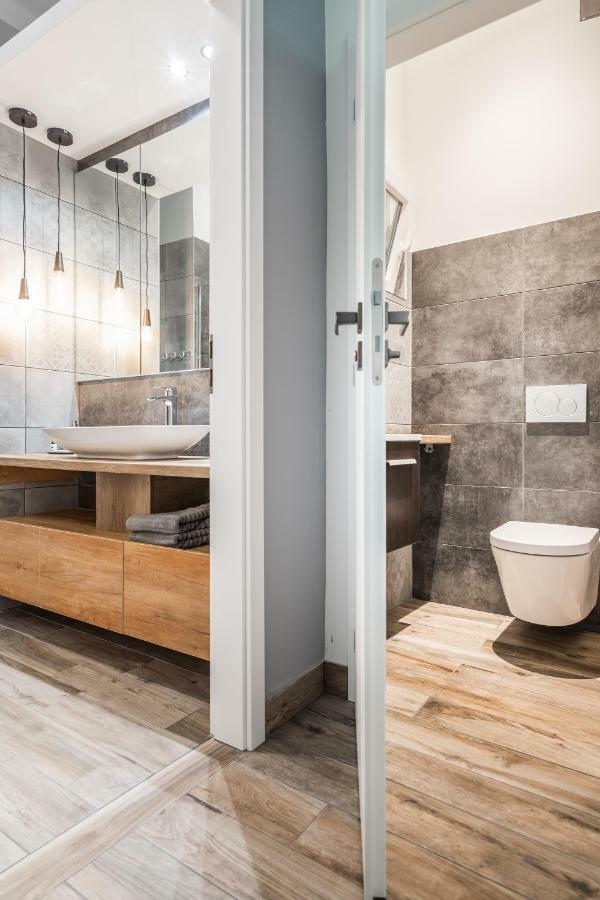Bpr Color Fusion Home With A/C Budapest Bagian luar foto